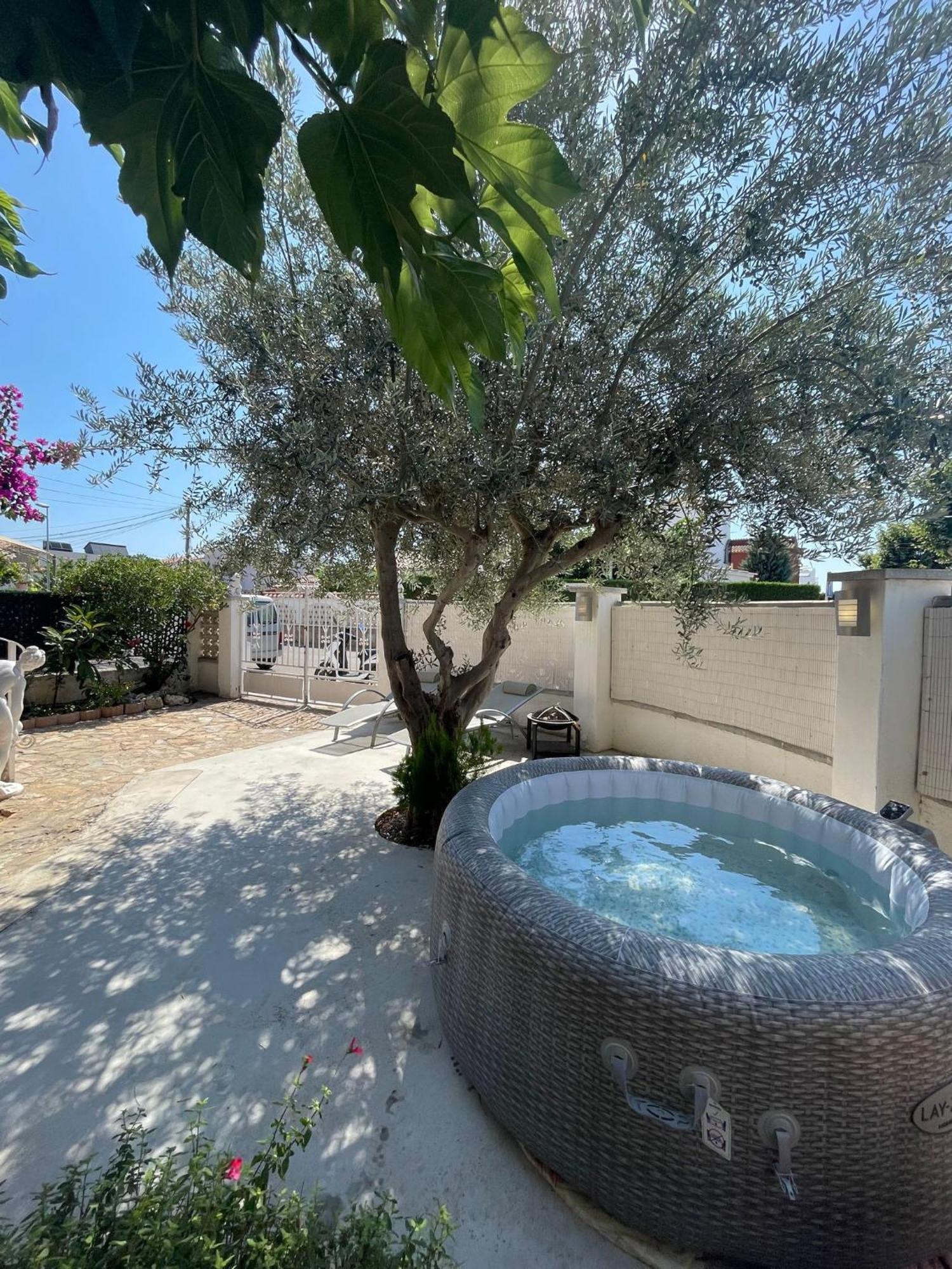 Leones Villa Empuriabrava Kültér fotó